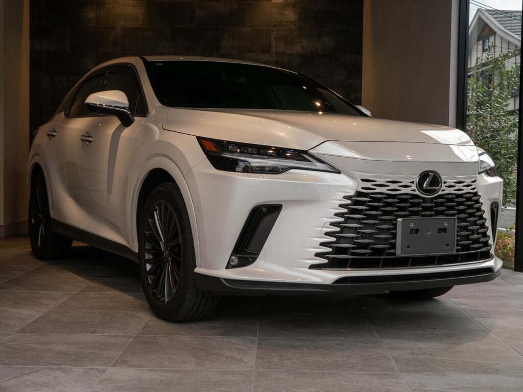 RX350h バージョンL 4WD（ソニッククォーツ）
